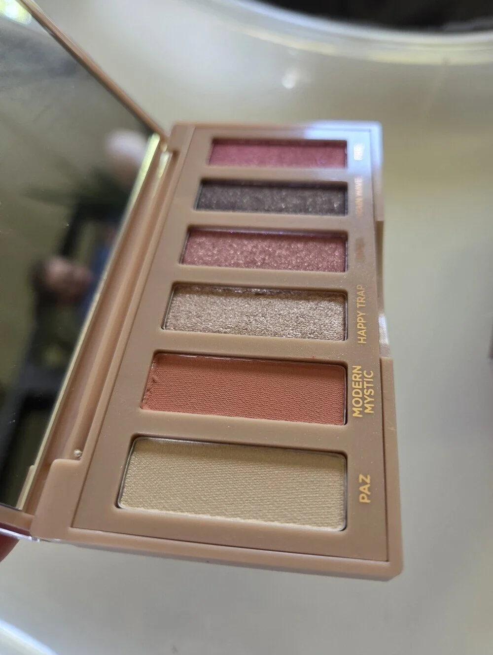Set of 2 Urban Decay x Smiley Naked Mini Eyeshadow Palettes - Mucho Happy & Chil